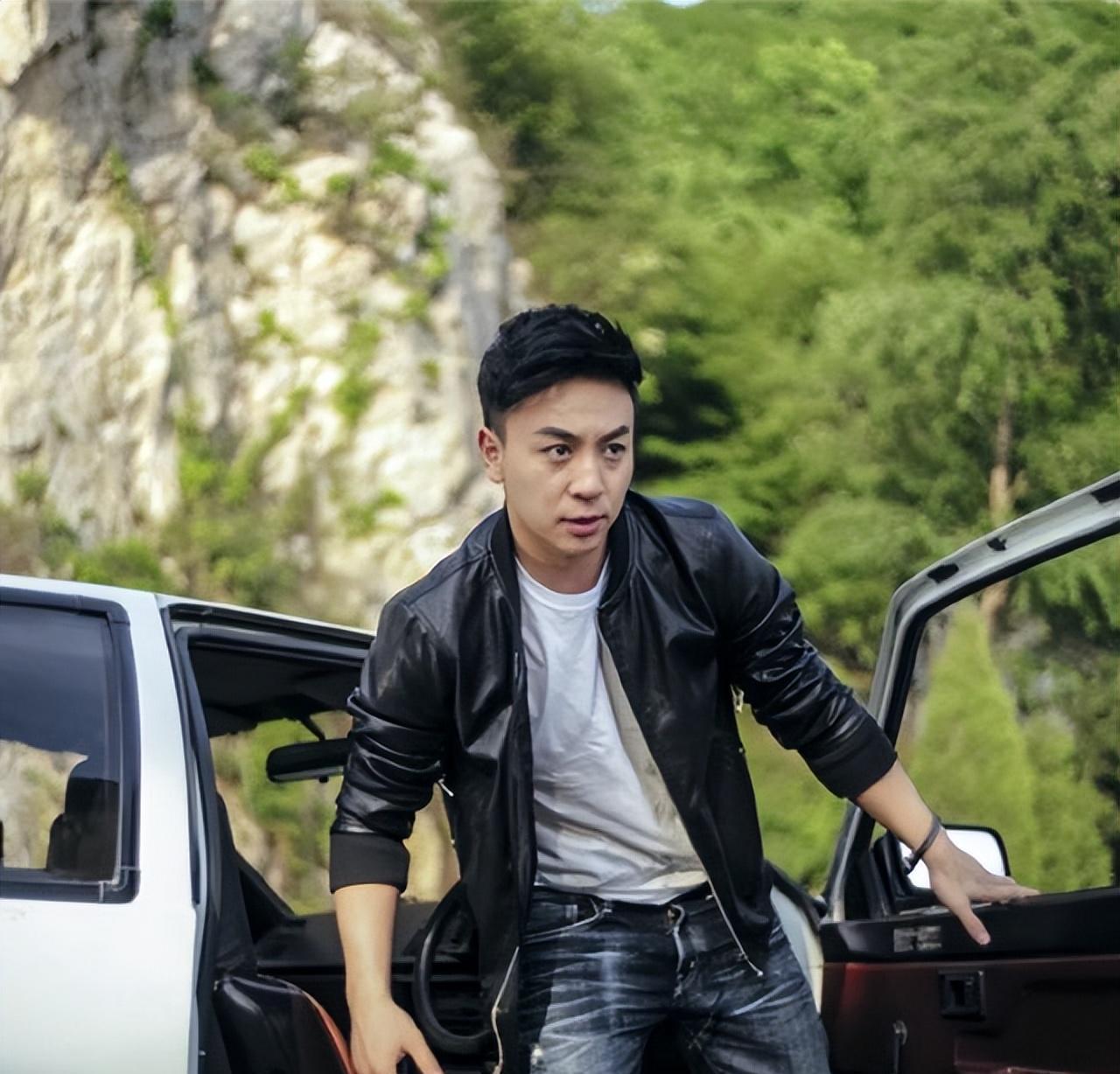 od体育官网app-年轻球队崭露头角，挑战老牌劲旅